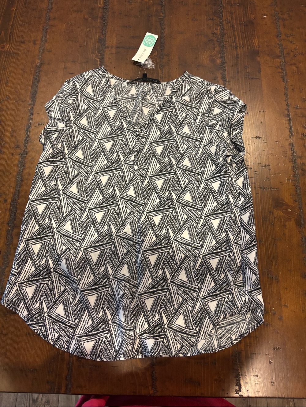Black & White Geometric Print Women's Skirt - Unbranded nwt size small.